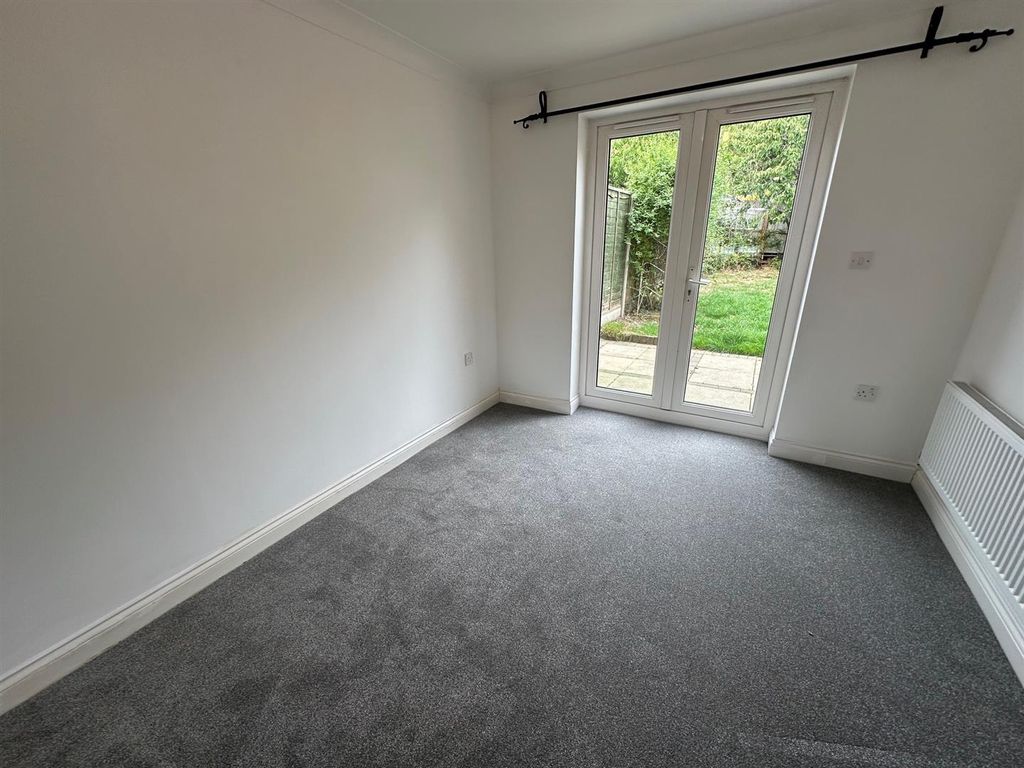 Property photo 3 of 11 Dining.Jpg
