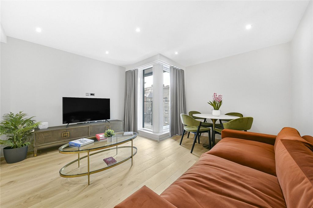 Property photo 3 of 10 Reception Room