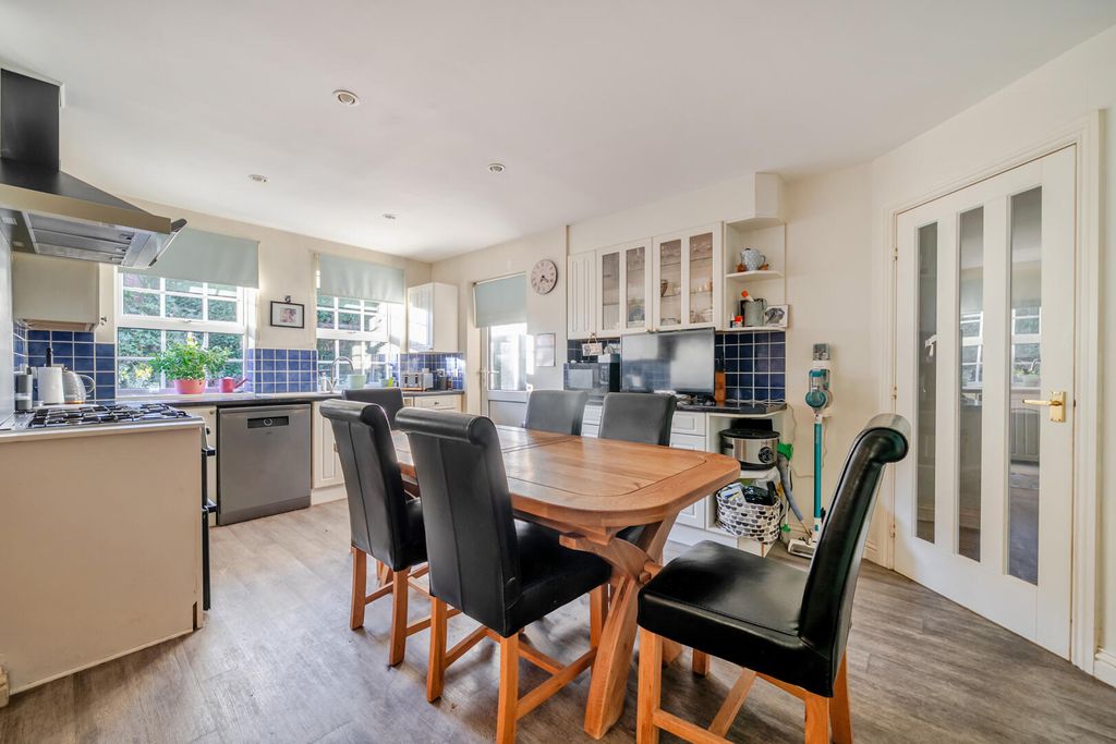 Property photo 2 of 14 Kitchen