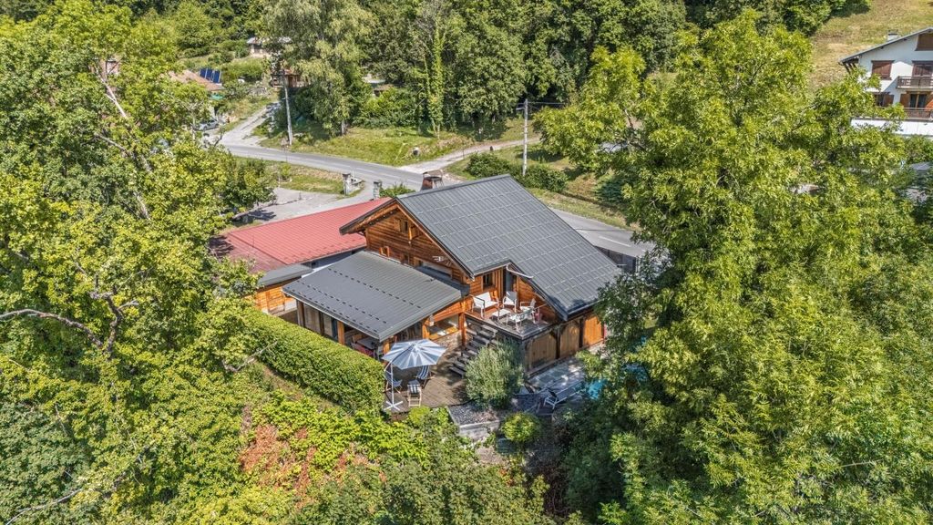 Property photo 1 of 33