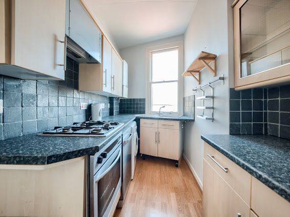 Property photo 3 of 11 Image