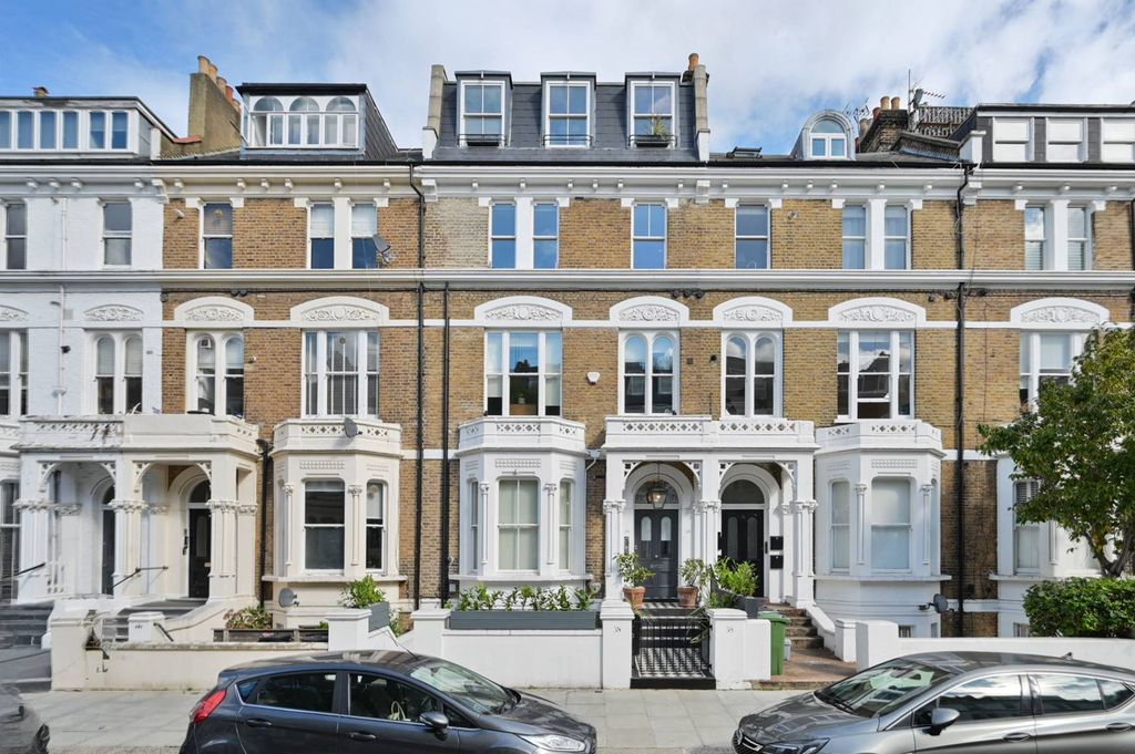 Property photo 2 of 16