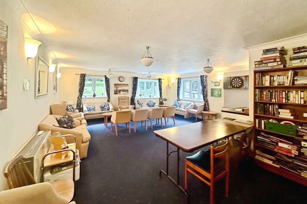 Property photo 3 of 8