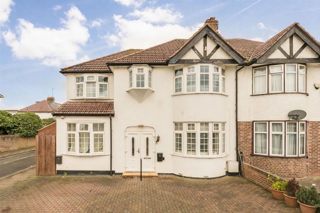 Property photo 1 of 5