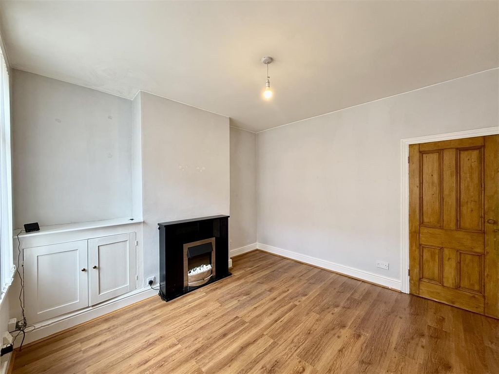 Property photo 3 of 16 3