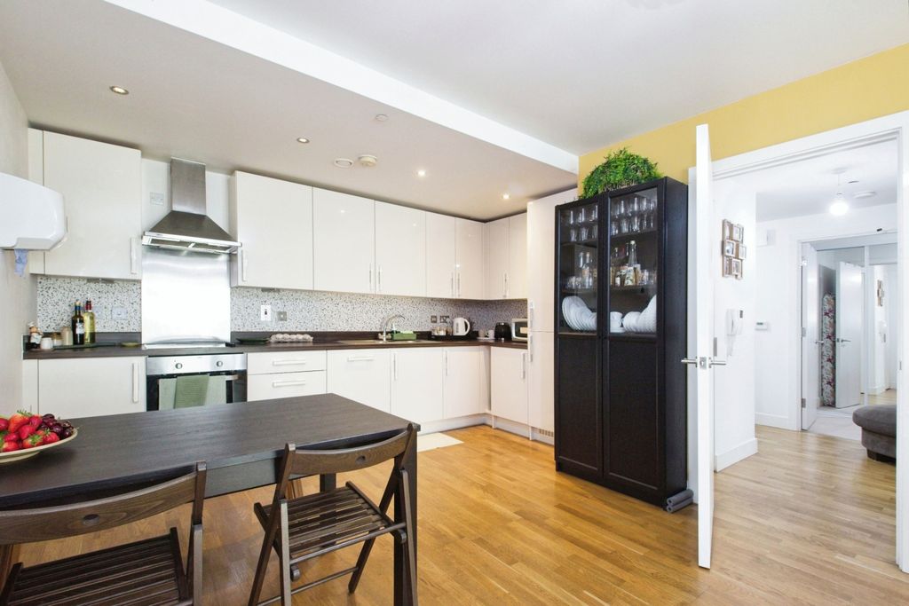 Property photo 1 of 13 Img_1145