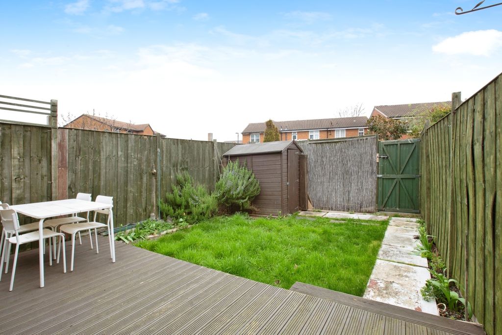 Property photo 2 of 17 Photo