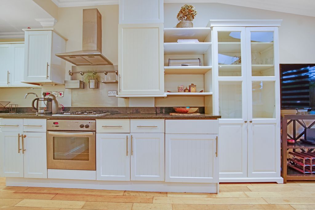 Property photo 3 of 13 06-3299Dsc09945