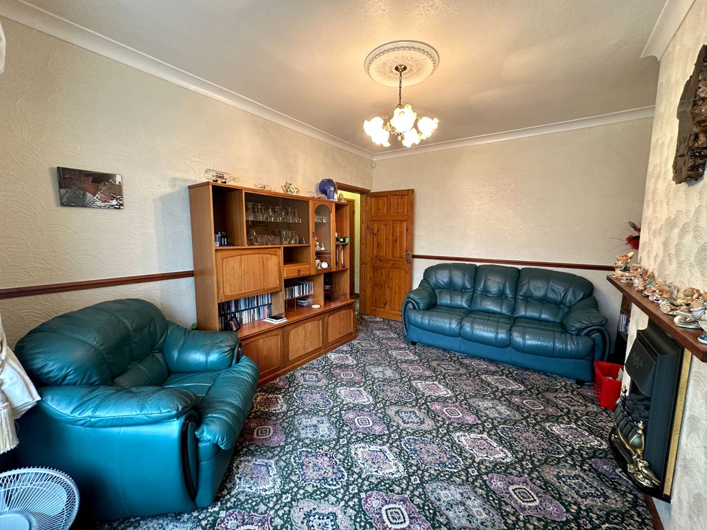 Property photo 3 of 22