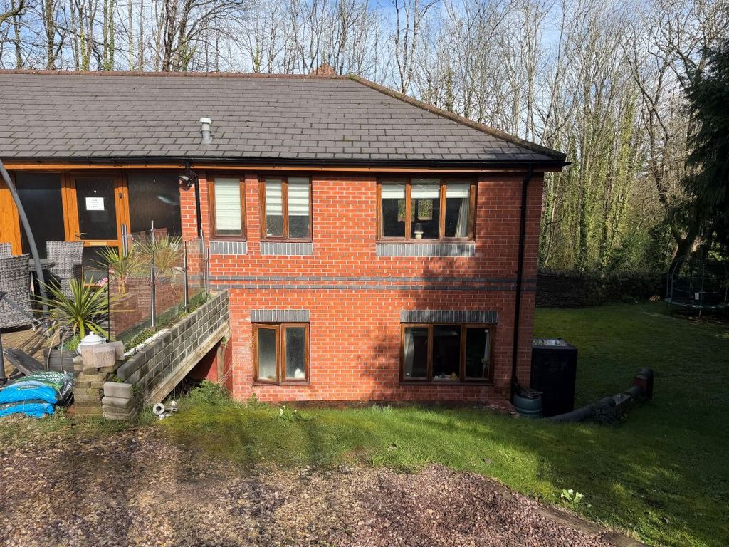 Property photo 1 of 26