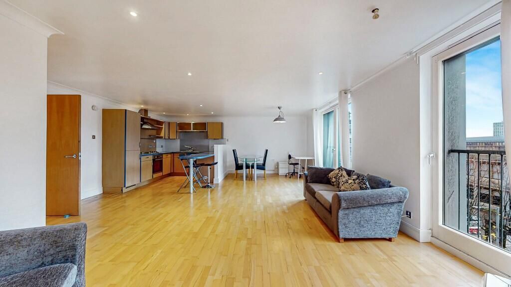 Property photo 3 of 8