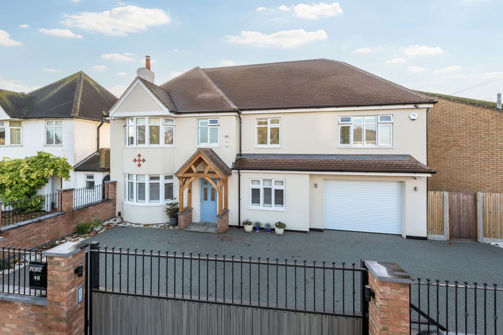 Property photo 1 of 35