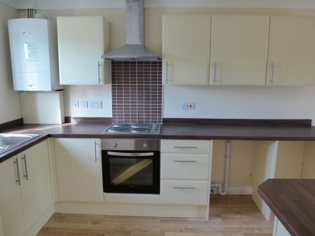 Property photo 2 of 5 Kitchen