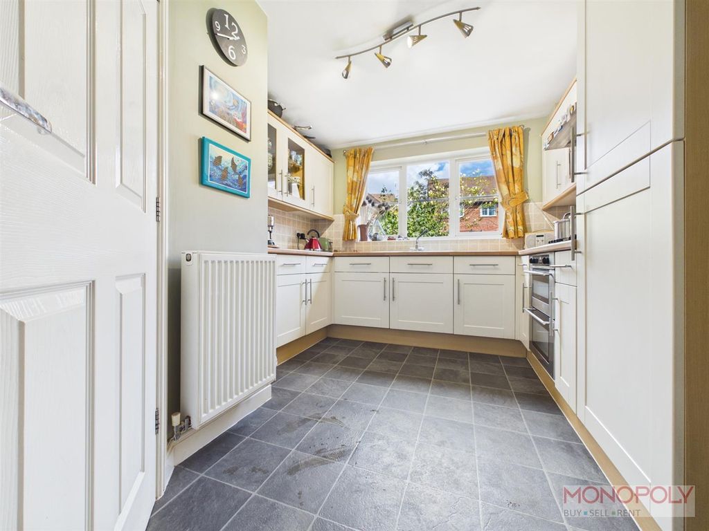 Property photo 2 of 22 Cam04439G0-Pr0267-Still006.Jpg