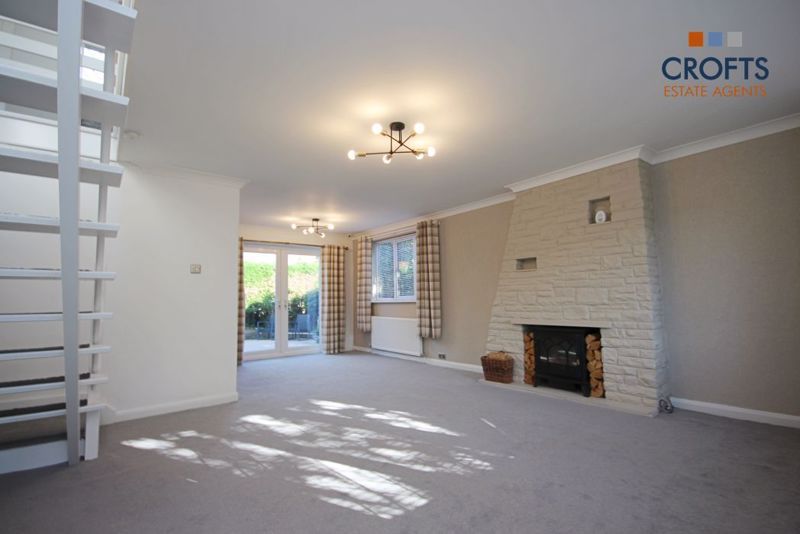 Property photo 2 of 14 Lounge