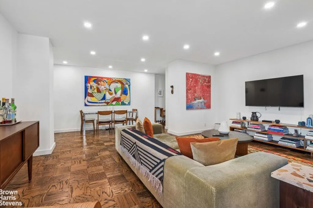 Property photo 3 of 8 <Alttext/>