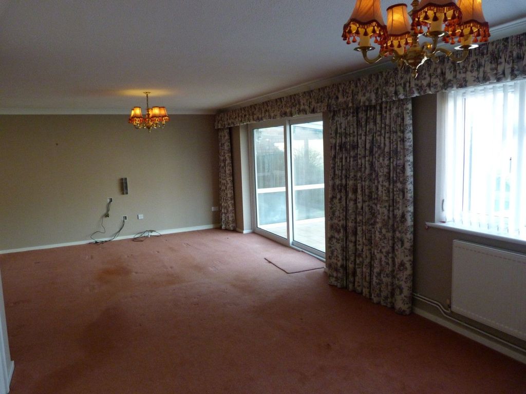 Property photo 3 of 9 Photograph 3
