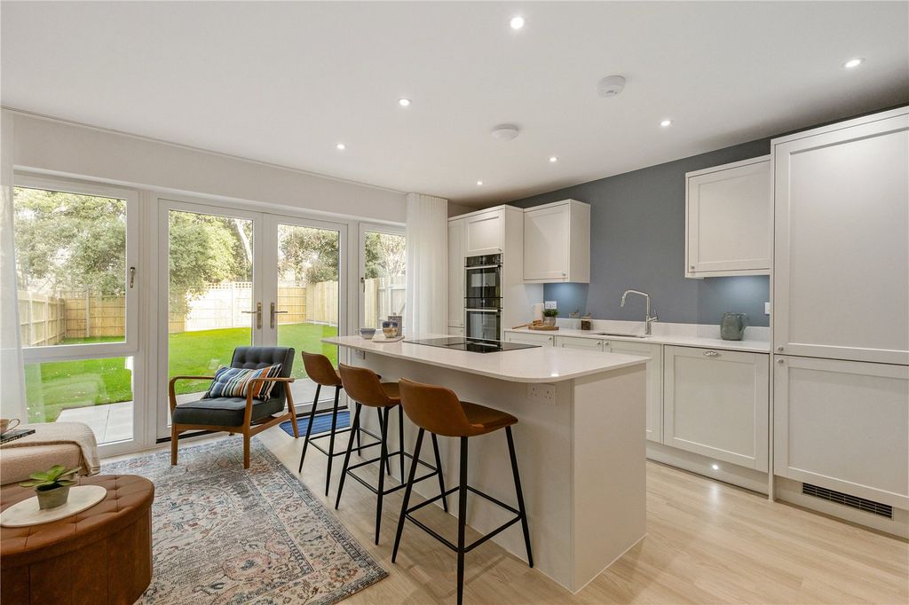 Property photo 2 of 10 Picture No. 05