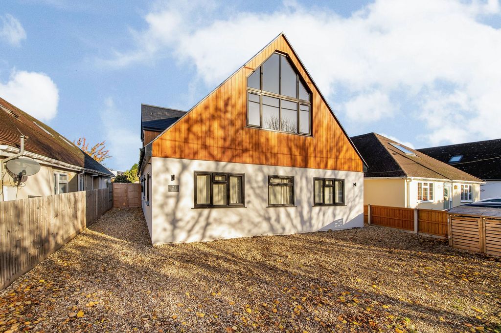 Property photo 1 of 31