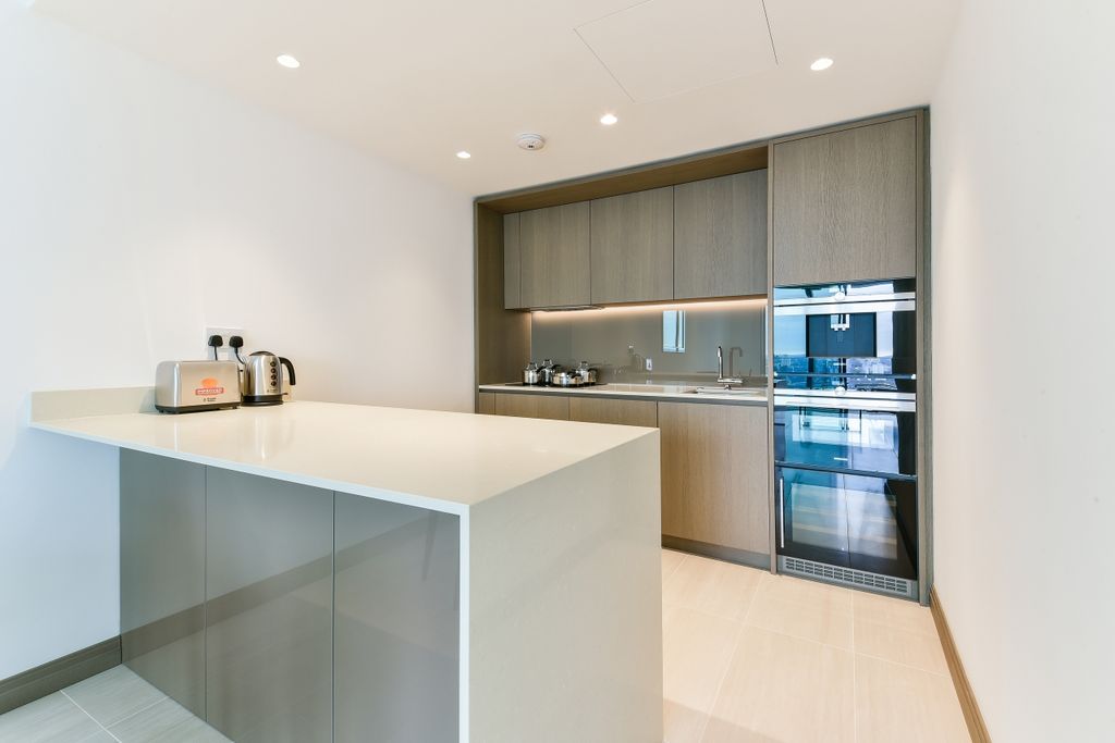 Property photo 3 of 12 Kitchen