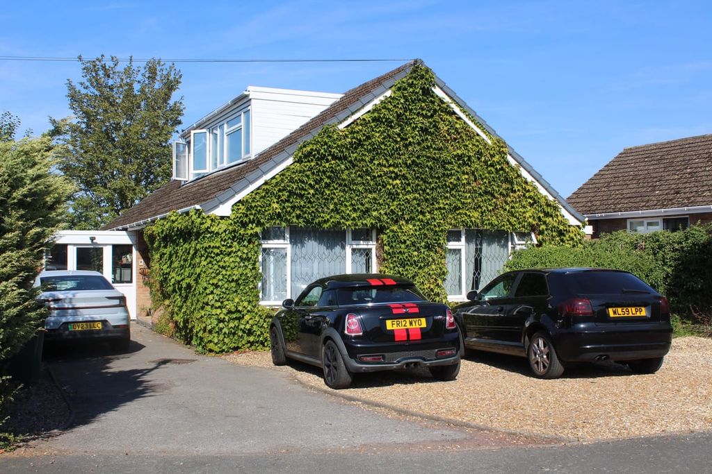 Property photo 1 of 36