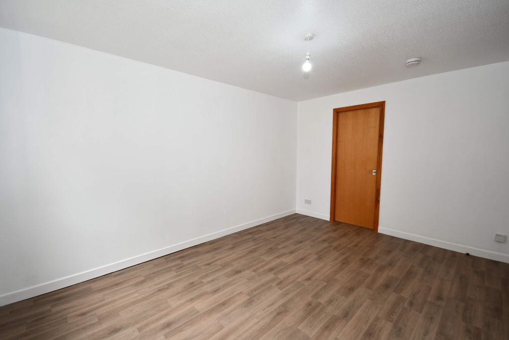 Property photo 2 of 9 Photo