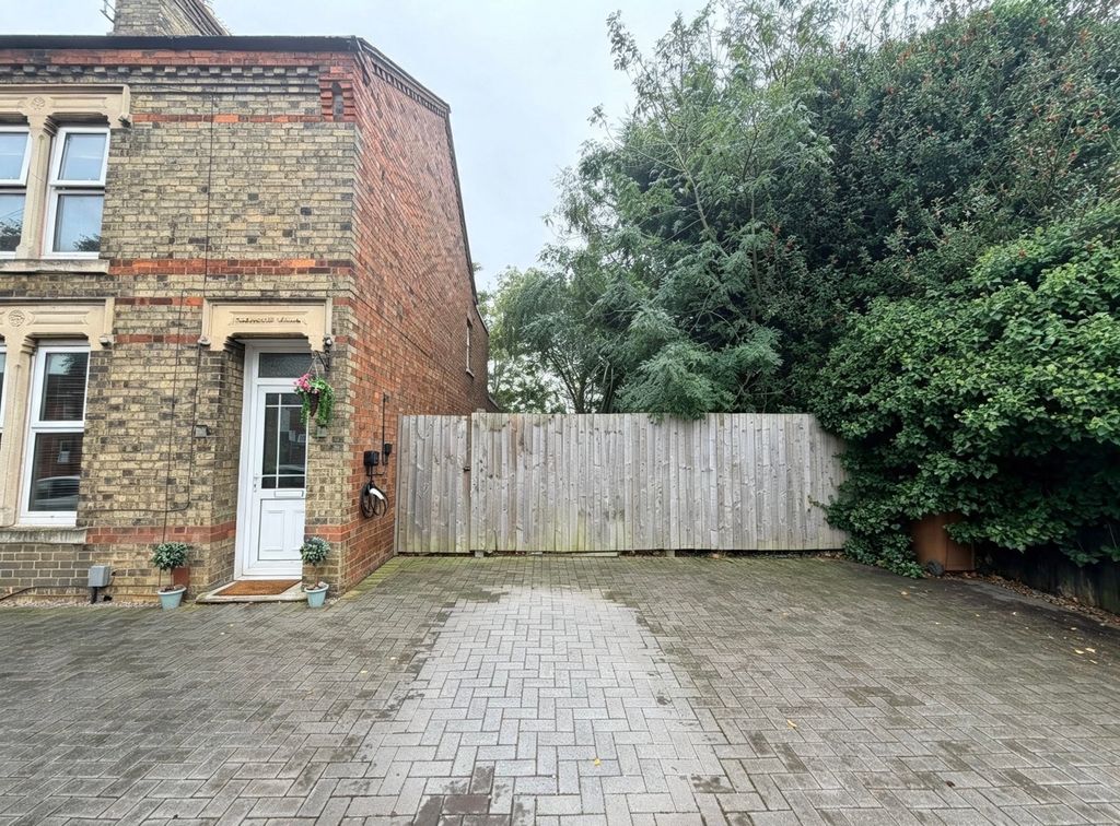 Property photo 2 of 2