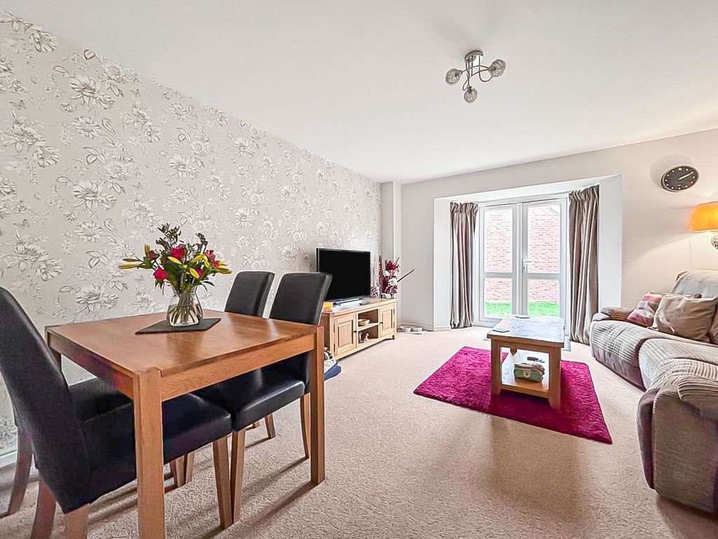 Property photo 3 of 19