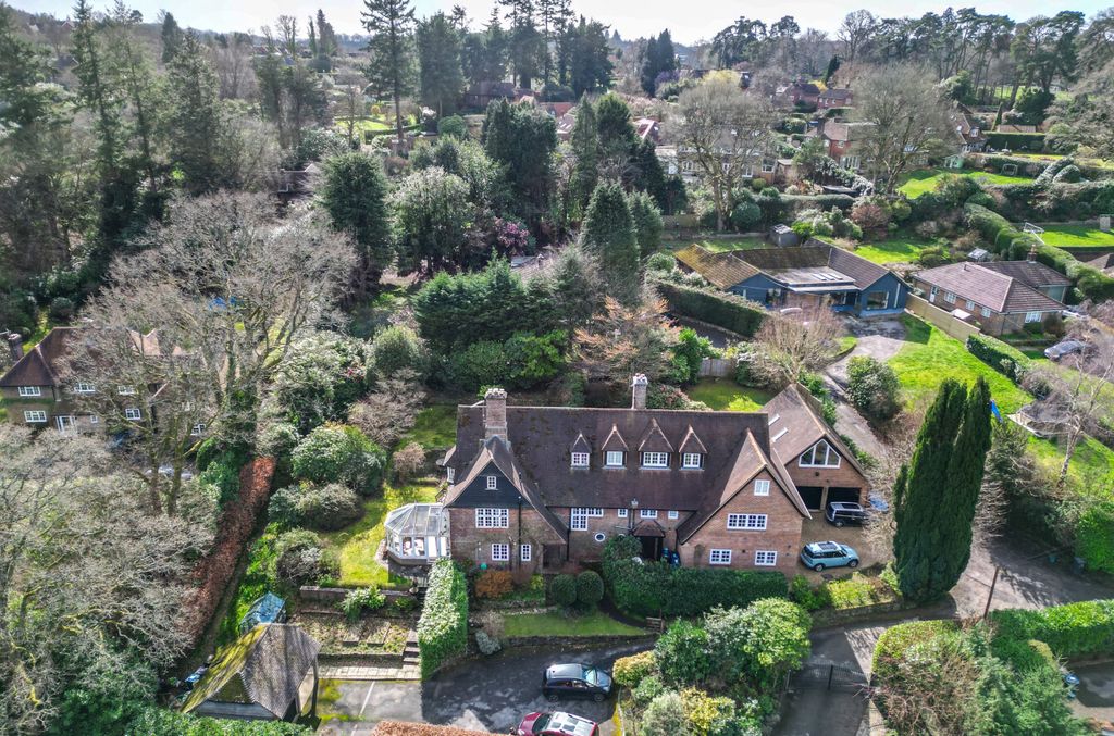 Additional image 35 of 4 bed semi-detached house for saleHaslemere, Surrey GU27