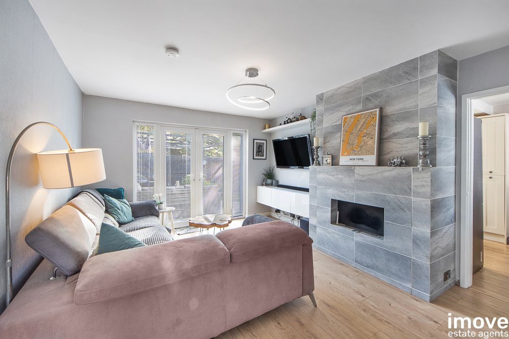 Property photo 2 of 23