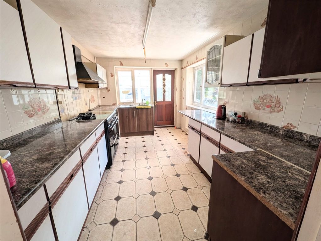 Property photo 3 of 16 Picture No. 34