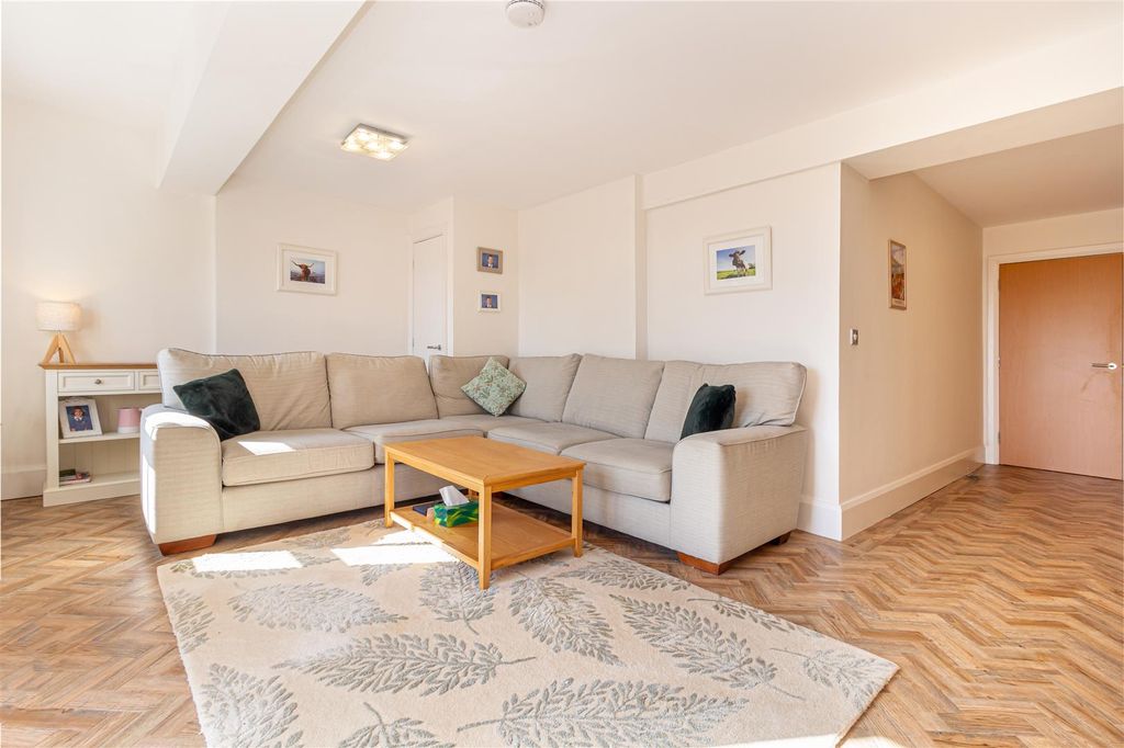 Additional image 5 of 2 bed flat for saleSt. Anns Road, Malvern WR14