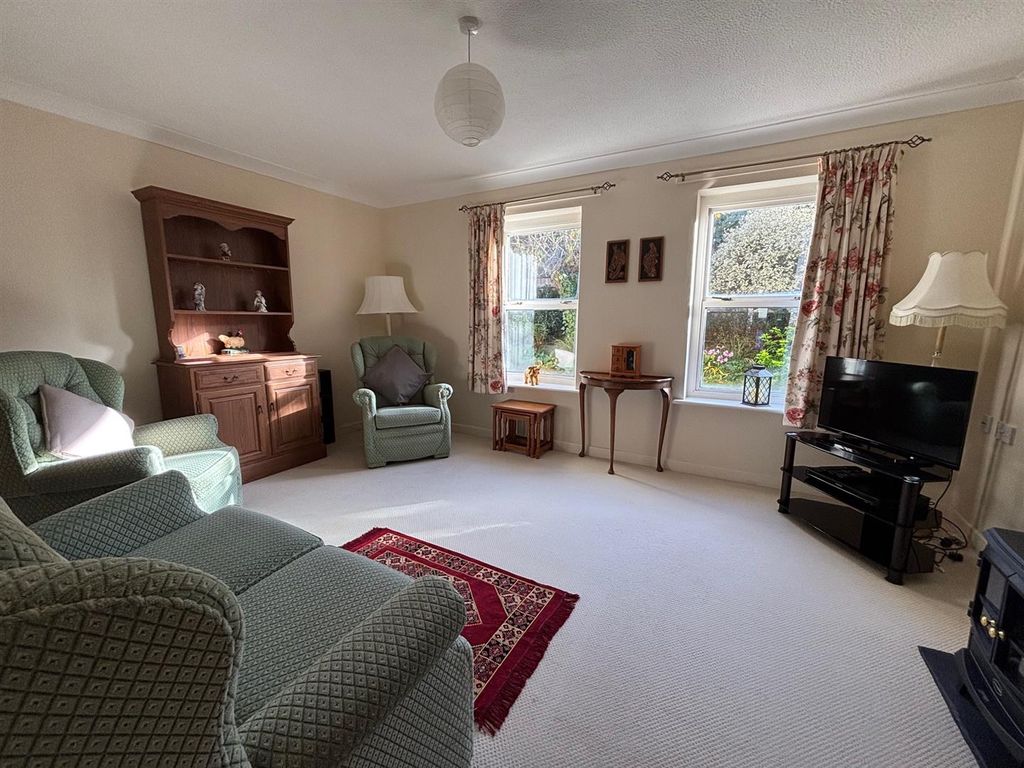 Property photo 2 of 10 Img_6928.Jpg