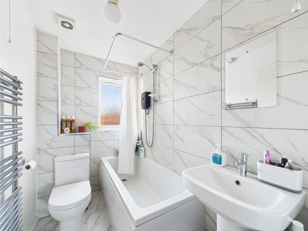 Property photo 3 of 10 Picture No. 15