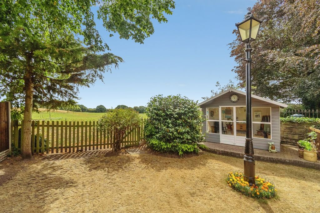 Property photo 3 of 21 Pbox-Img.Jpg