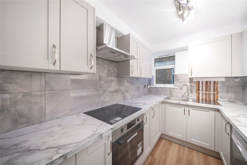 Property photo 2 of 10 Picture No. 06