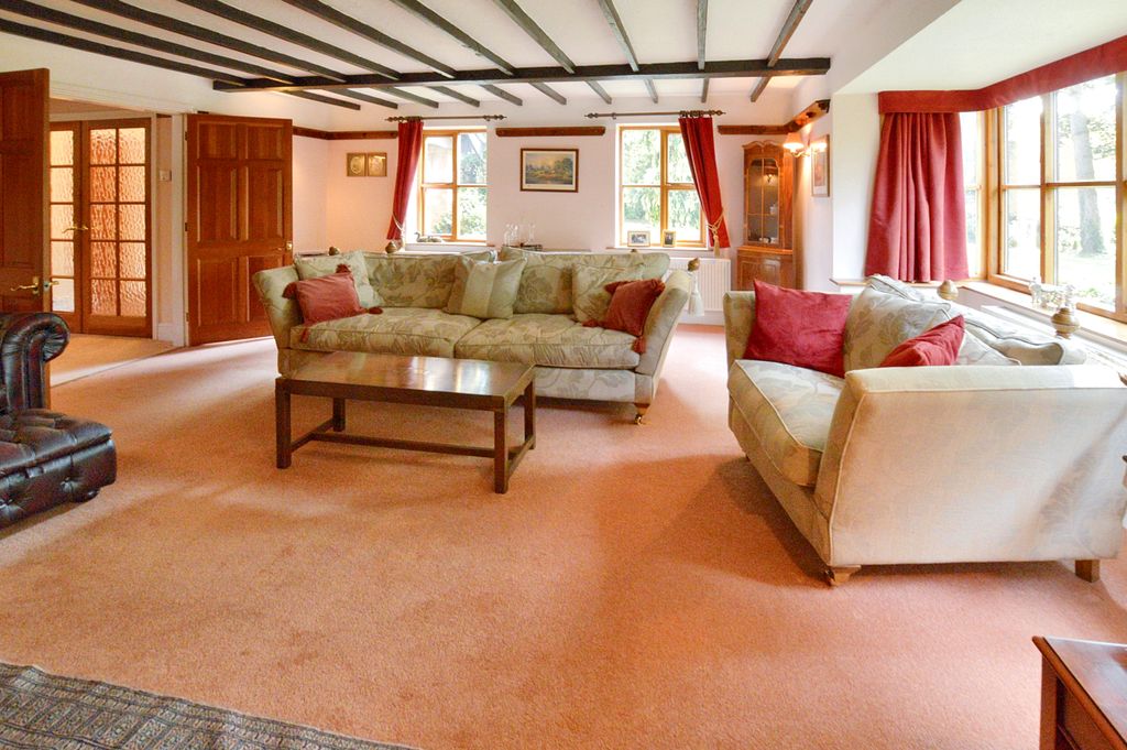 Property photo 3 of 37