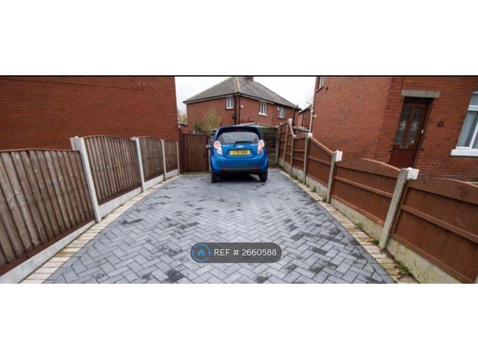 Property photo 2 of 10