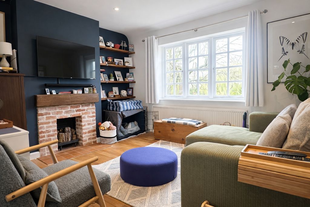 Property photo 2 of 7 Photo 7