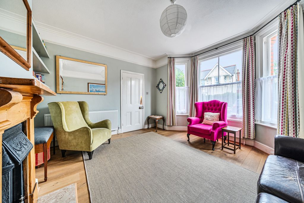 Property photo 2 of 18