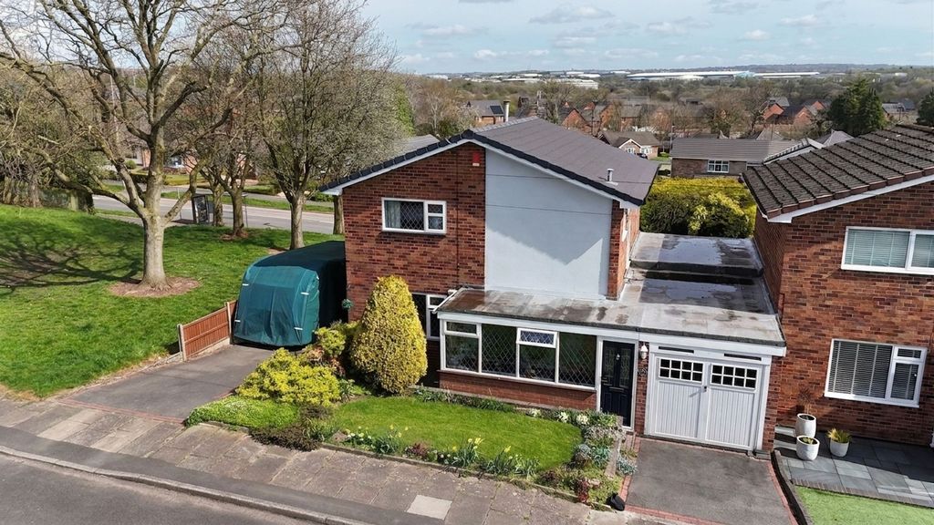 Property photo 1 of 25