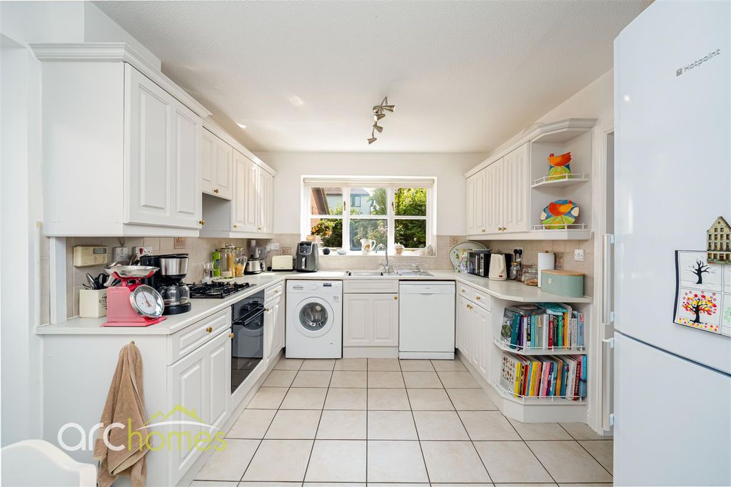 Property photo 3 of 35 Langdale-11.Jpg