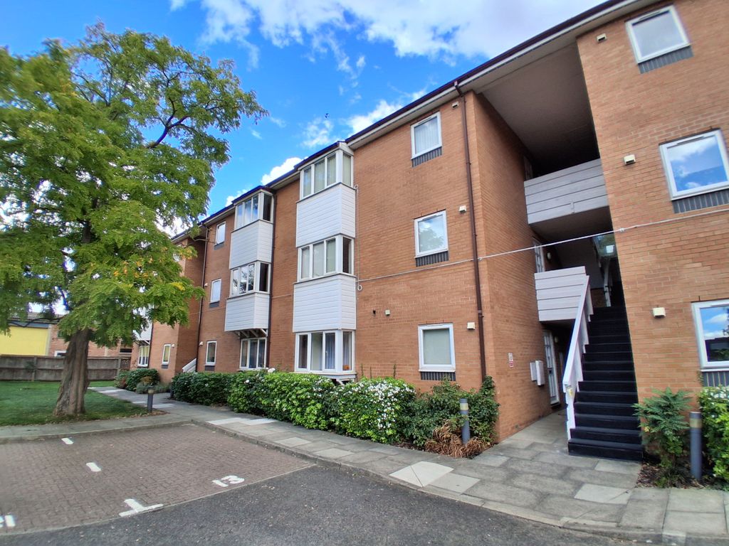 Property photo 1 of 6 1000087790