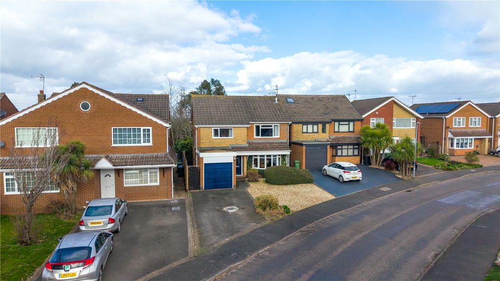 Property photo 1 of 28 Picture No. 01