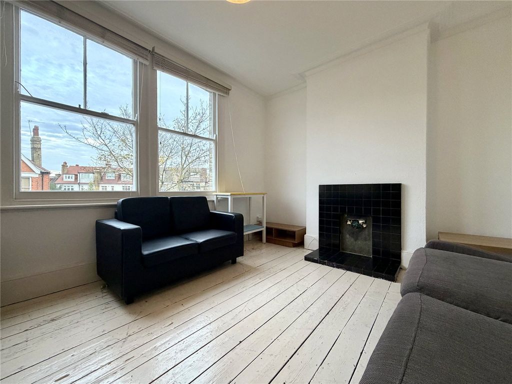 Property photo 2 of 10 Picture No. 04