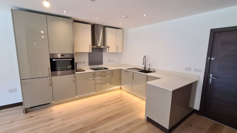 Property photo 2 of 18 Photo 1