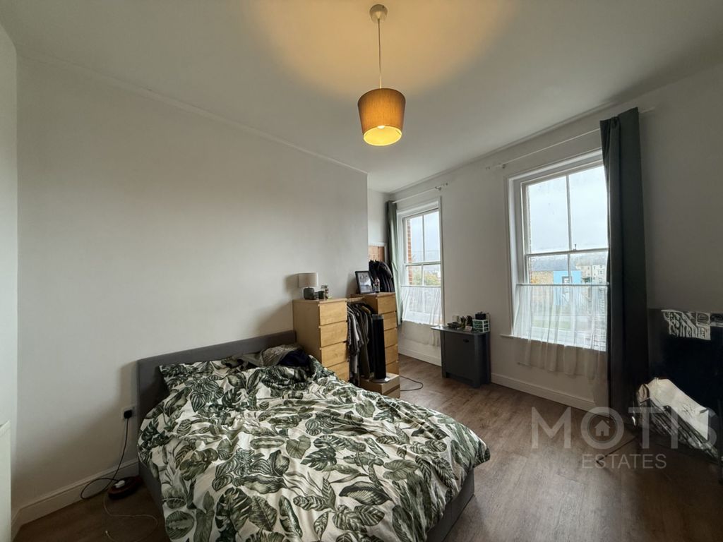Additional image 11 of 4 bed flat for saleGrace Hill, Folkestone CT20