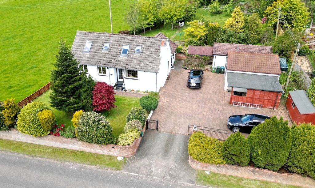 Property photo 1 of 21