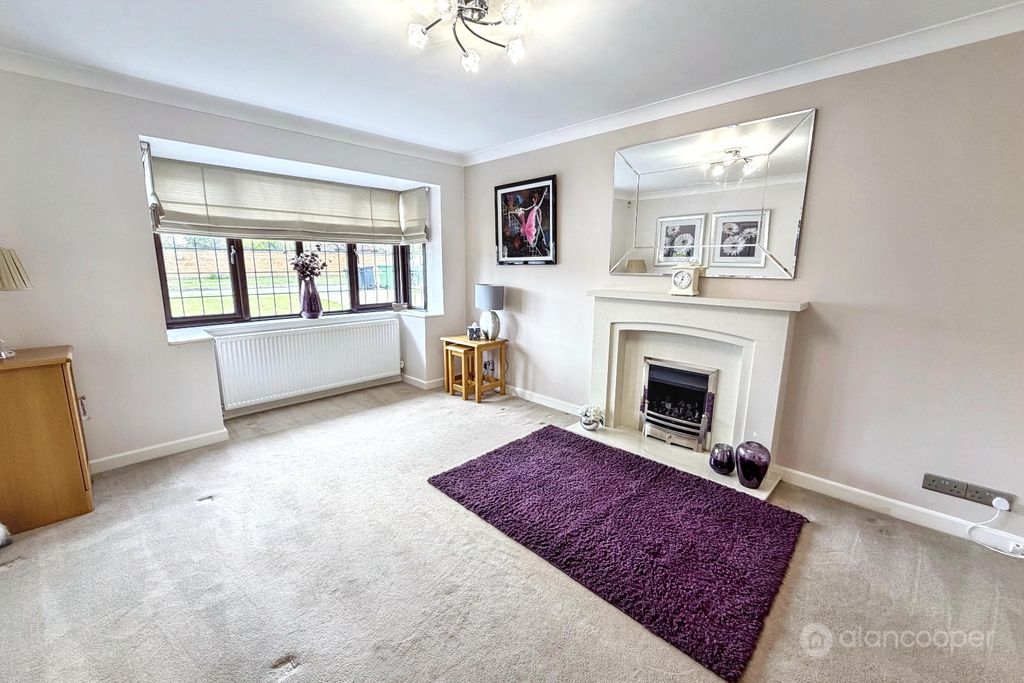 Property photo 2 of 33 5049973