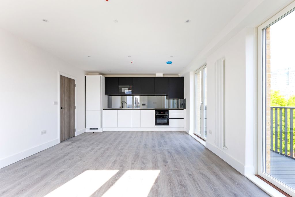 Property photo 2 of 8 90558_Flat-8-2-4-Sidney-Street (7)